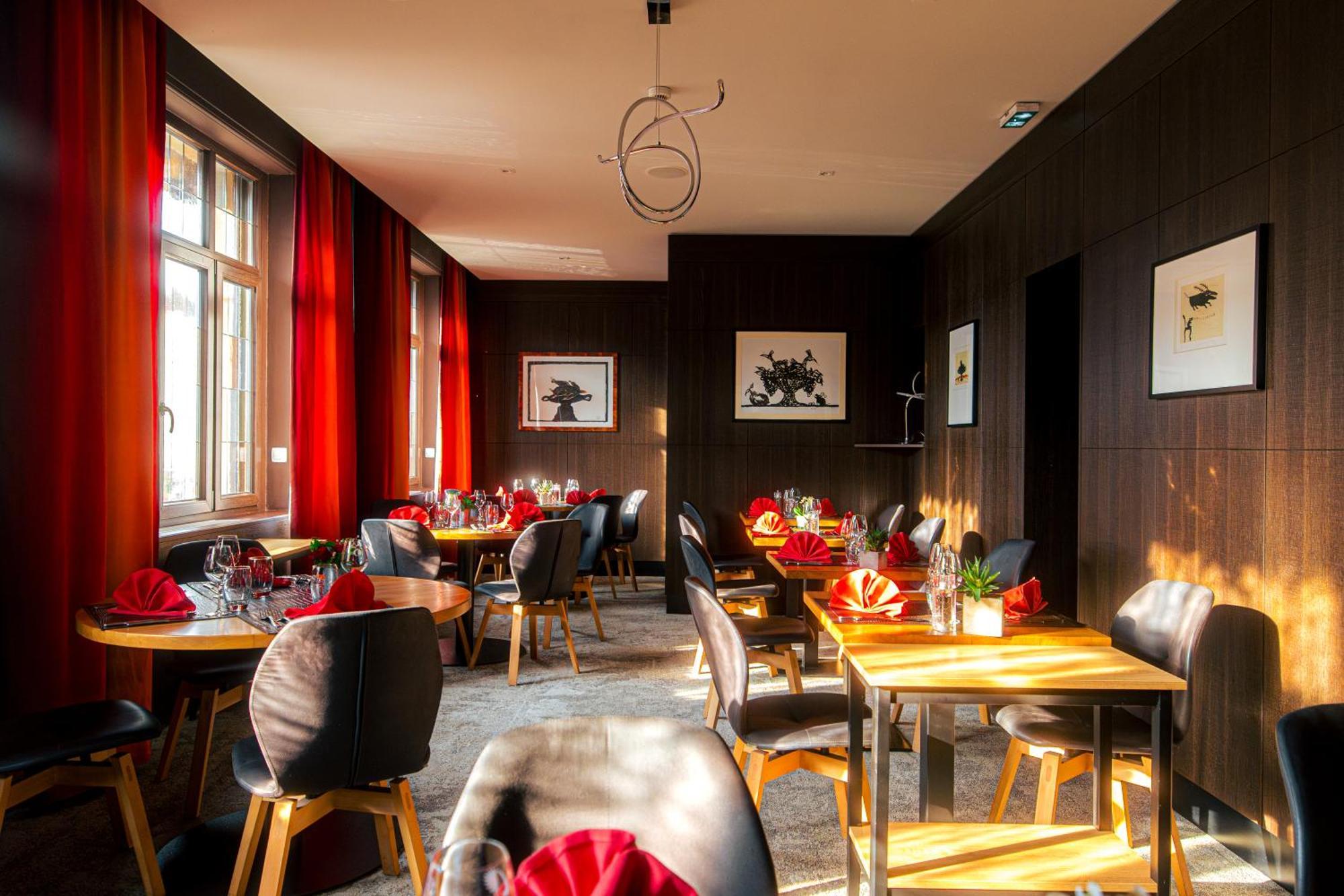 Hotel Au Nid De Cigognes Остхайм Экстерьер фото